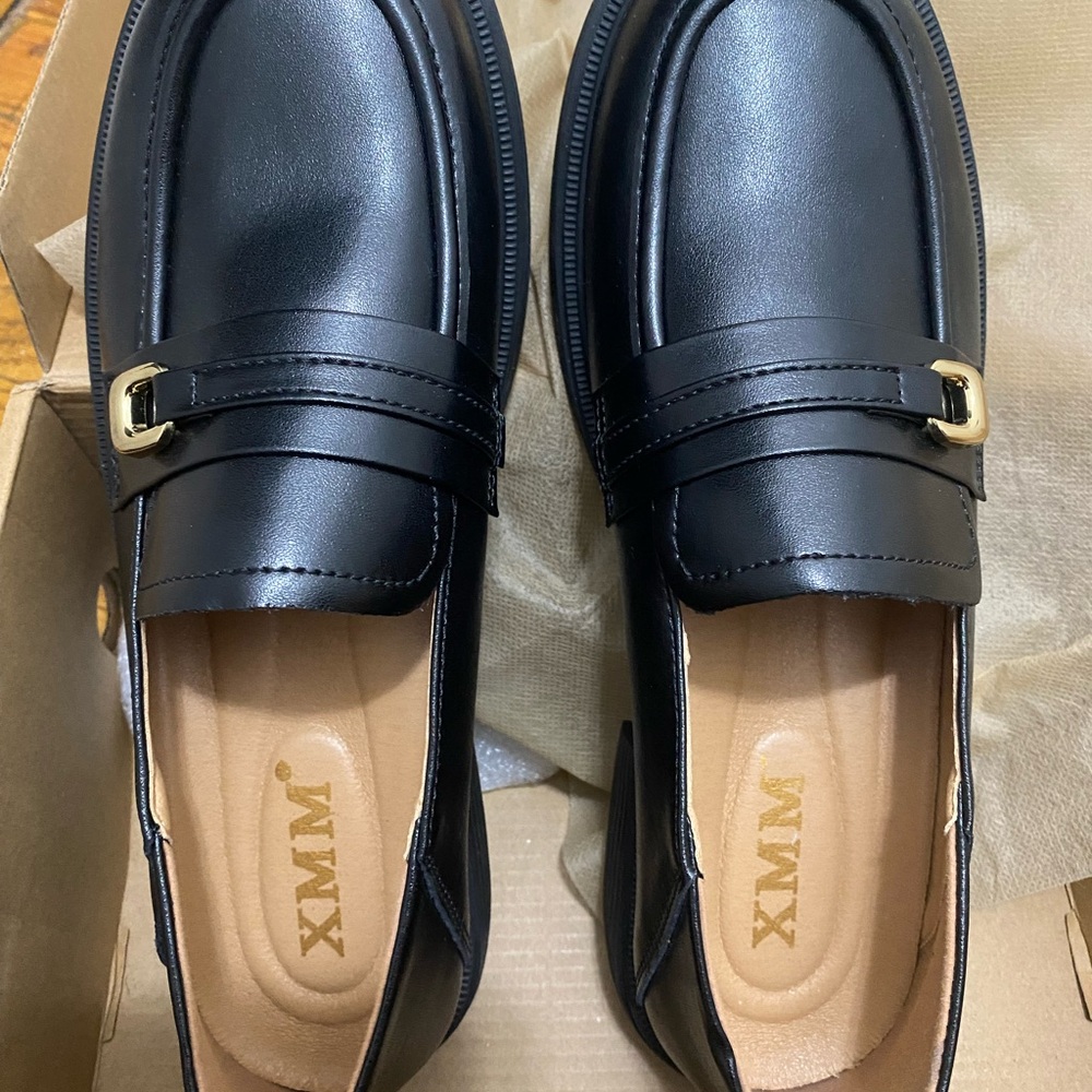NIB Women’s Black Loafers size 9